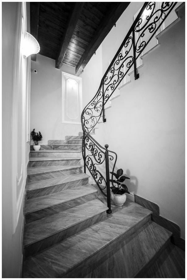 Boutique - Lodge&Suites Crotone Extérieur photo